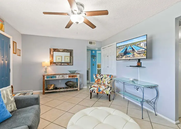 2 1 Great Location Walk To Holiday home