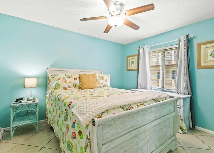 2 1 Great Location Walk To *
