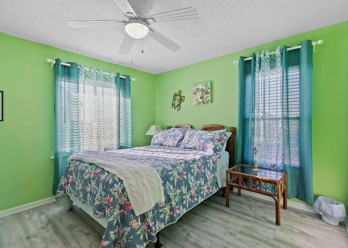 2 1 Great Location Walk To * Gulf Shores